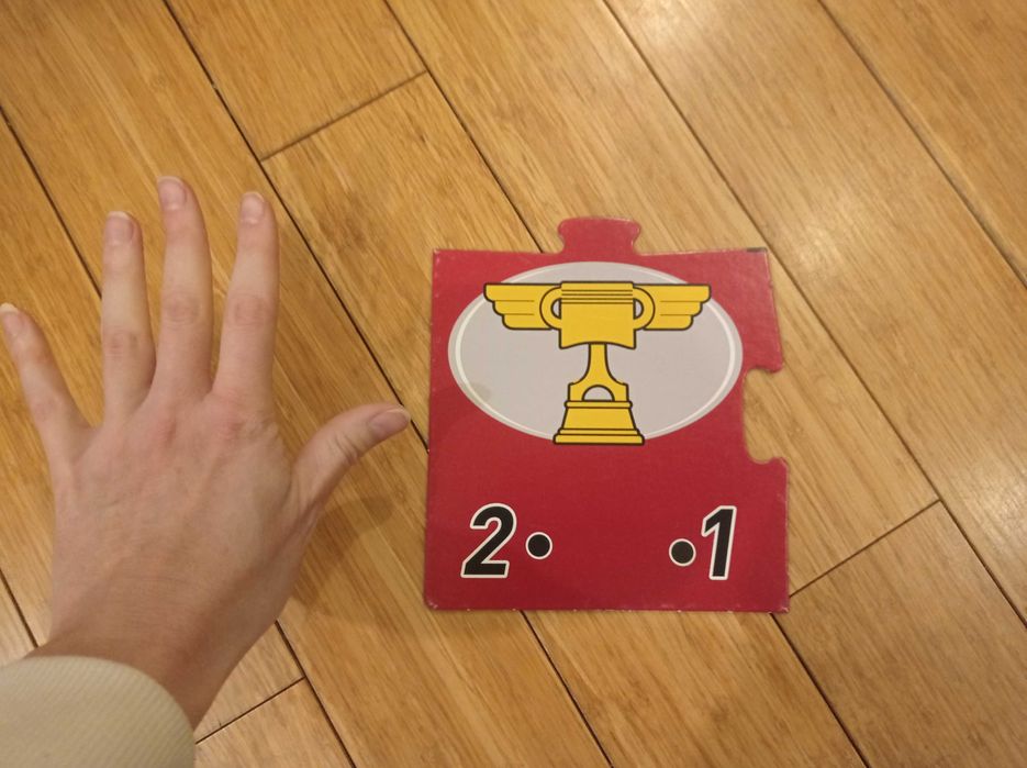 Interaktywna mata Clementoni giga puzzle xxl Auta Cars Zygzak McQueen