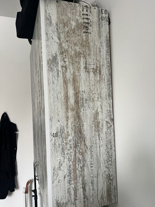 Тумба настінна шафа з поличками