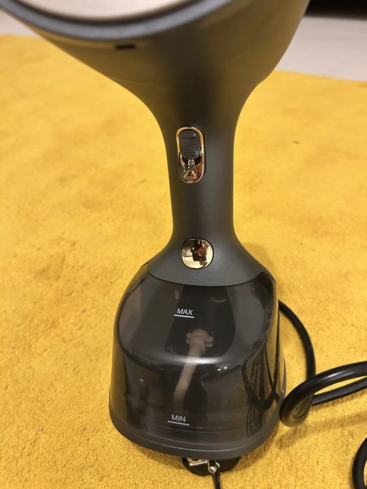 Ferro a vapor vertical e horizontal (1800W)