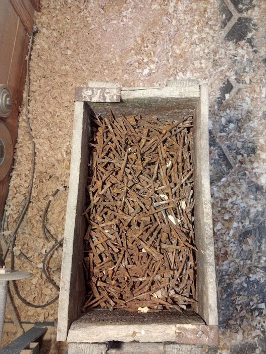 Цвяхи для підков