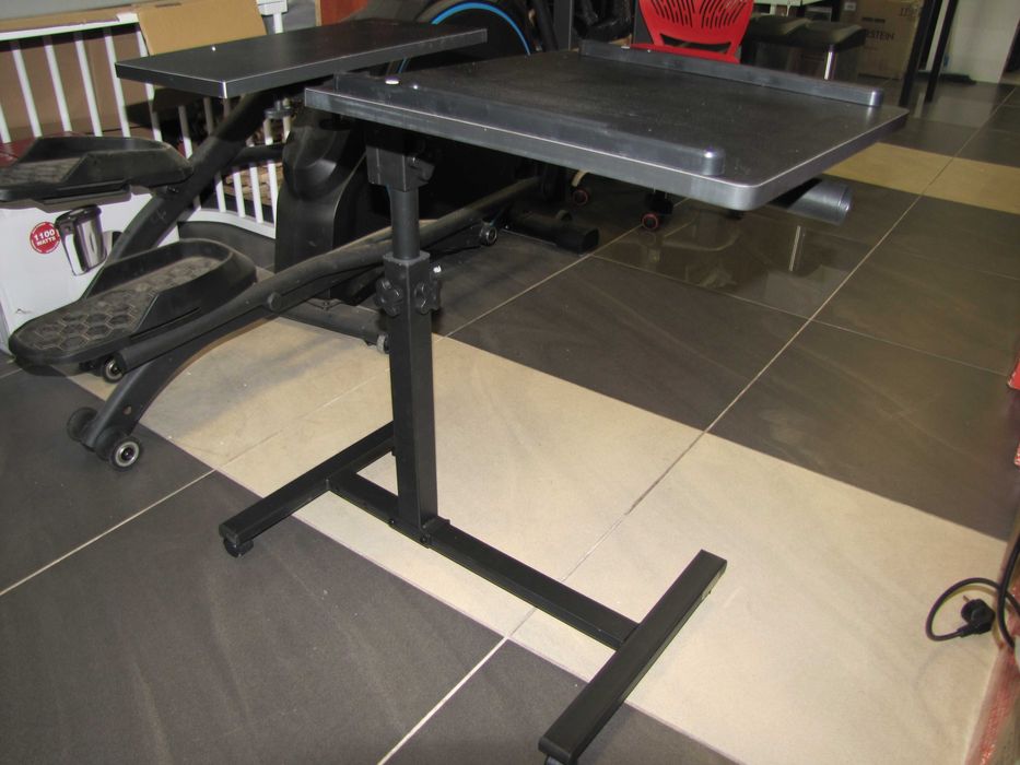 Stolik pod laptopa projektor mobilny na kółkach regulowany SoBuy