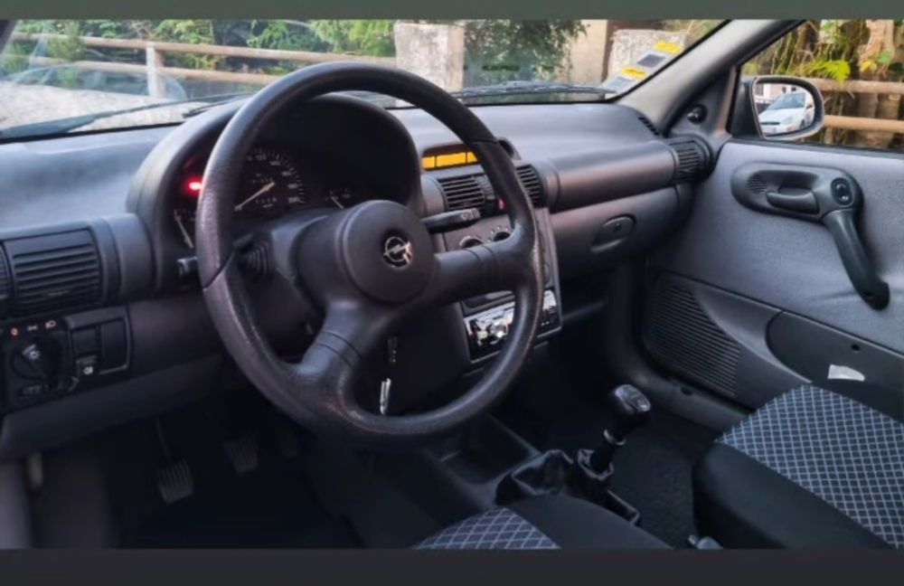 Opel Corsa B gasolina