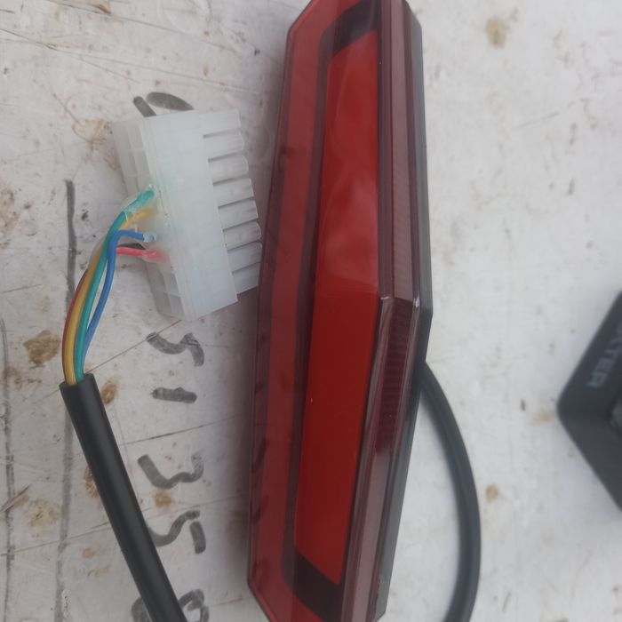 Luz traseira kukirin g4