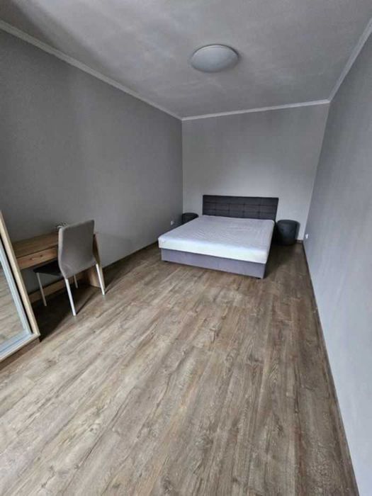 Здається 2-кімнатна квартира на вул.Ольжича,9