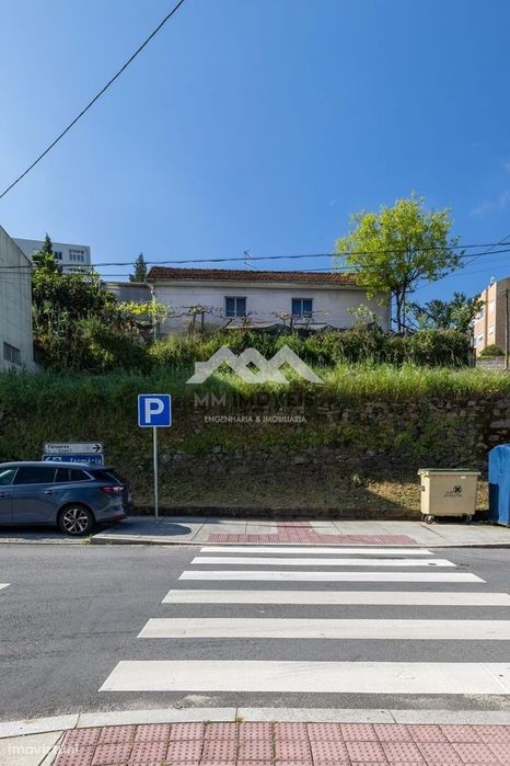 Terreno | 2 Frentes | 3 Andares | Gondomar