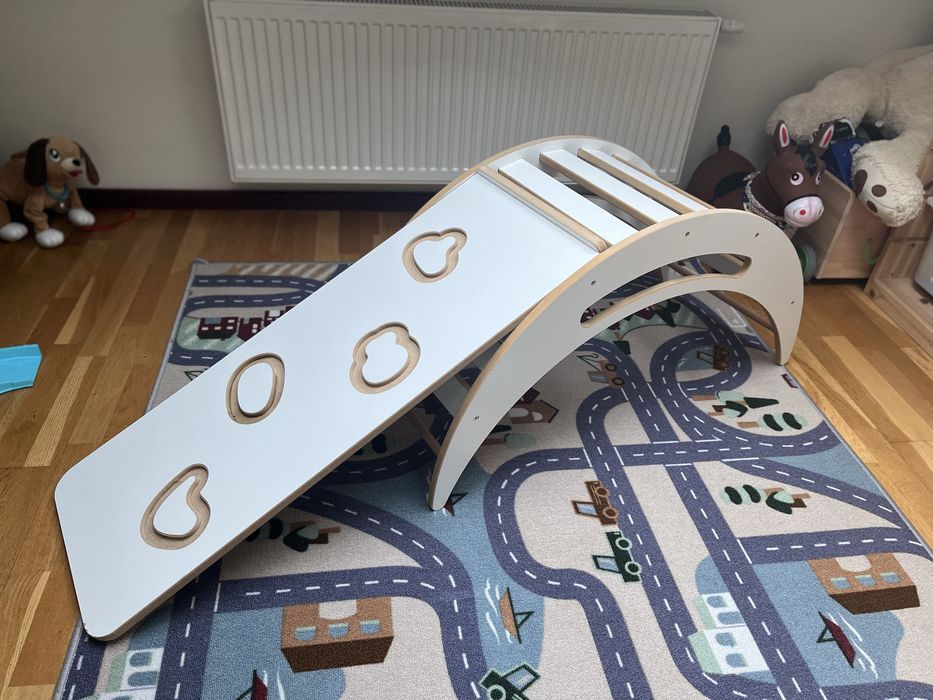 Montessori bujak ze zjezdzalnia