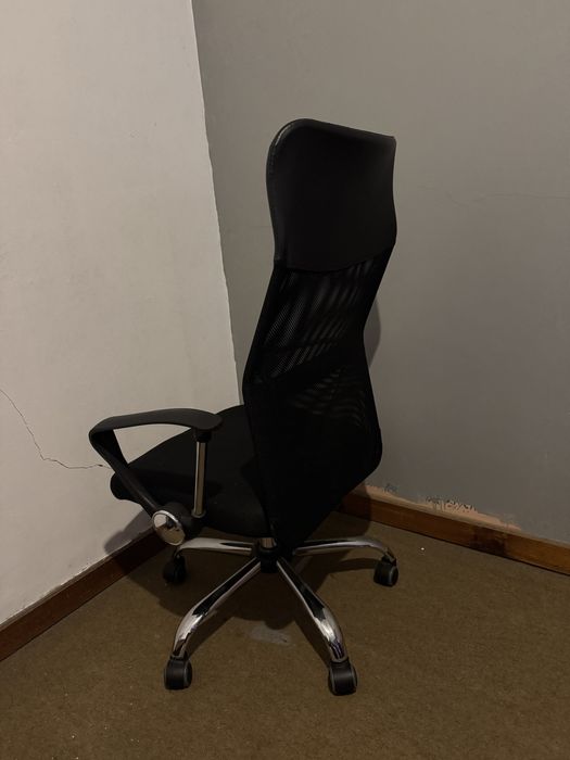 Vendo cadeira está como nova