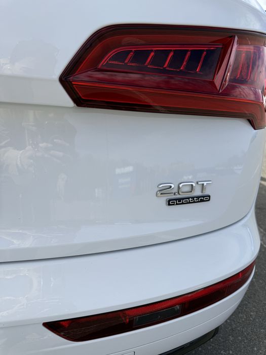 AUDI Q5 2018 рік