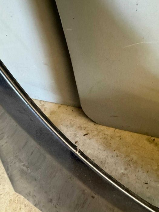 Błotnik prawy przód Mercedes W212 E-Klasa LIFT 755