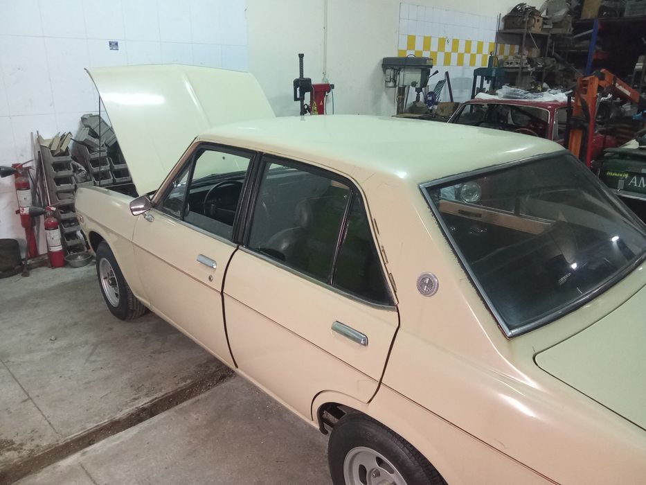 Renault Clio bibop e Datsun deluxe