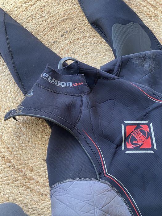 Fato surf/bodyboard 4/3 da Bodyglove