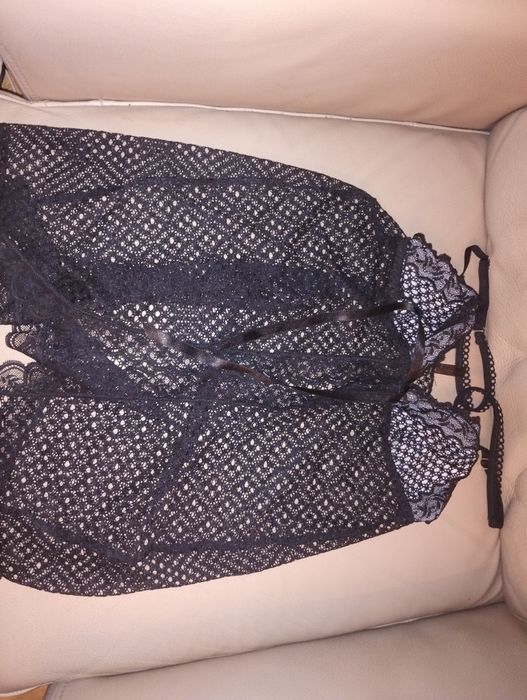 Bluzeczka czarna koronkowa Intimissimi S.