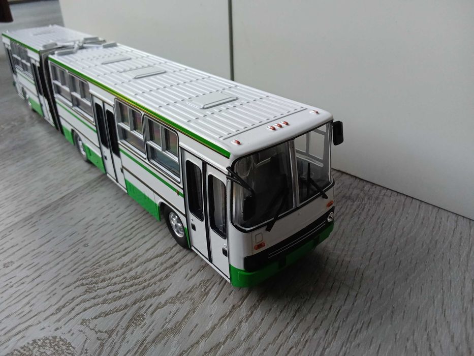 Model autobusu Ikarus 280