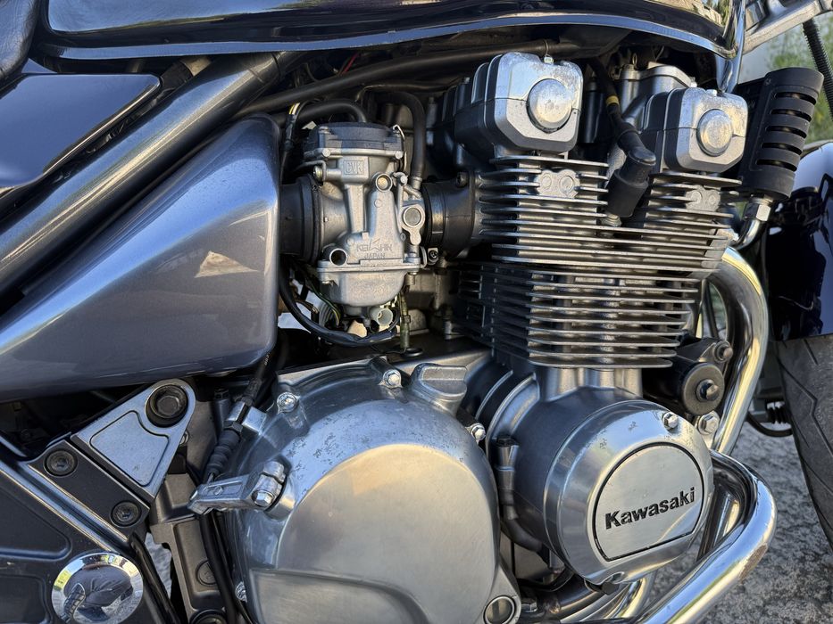 Продам мотоцикл kawasaki zr550 кавасаки