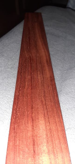 Drewno na podstrunnicę gitary/basu padouk