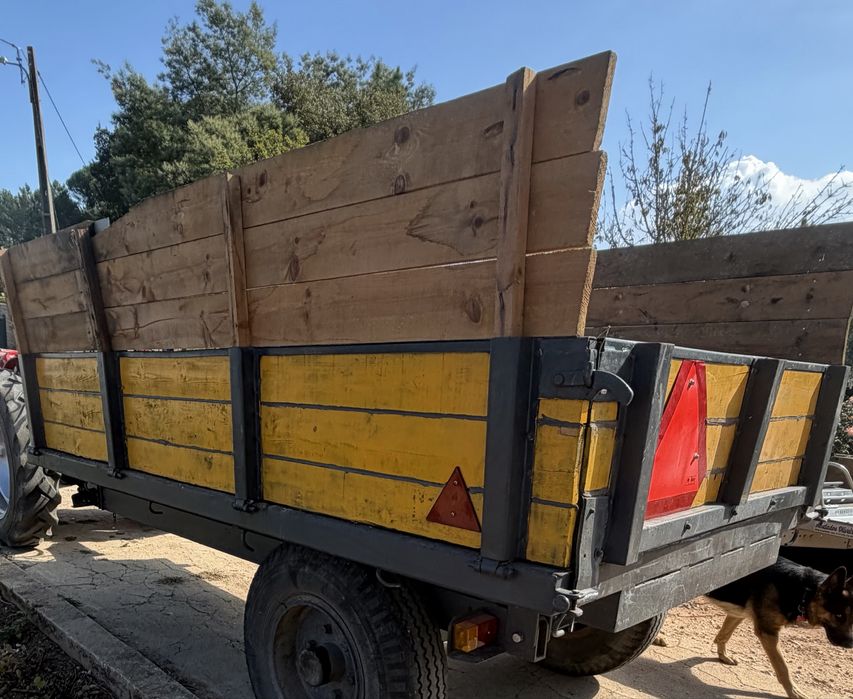 Reboque basculante 3500 kg