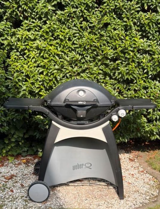 Wysoki model grill gazowy Weber Q300 nie elektryczny węglowy