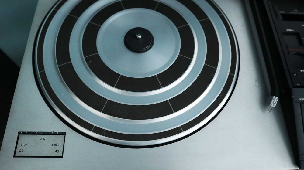 Центр Bang Olufsen beocenter 3300 beocenter2200 beocenter 7700 Дания