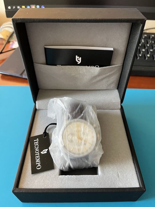 Tecnotempo relógio cronógrafo novo