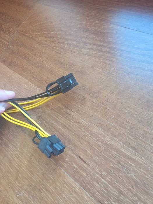 Cabo PCIE splitter
