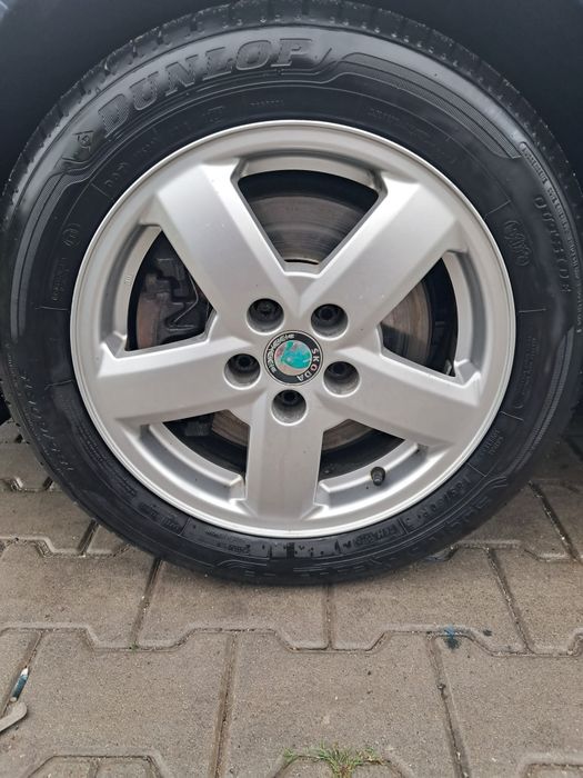 Koła aluminiowe 15" Alufelgi Skoda Rapid Fabia – oryginalne felgi + opony (2025)