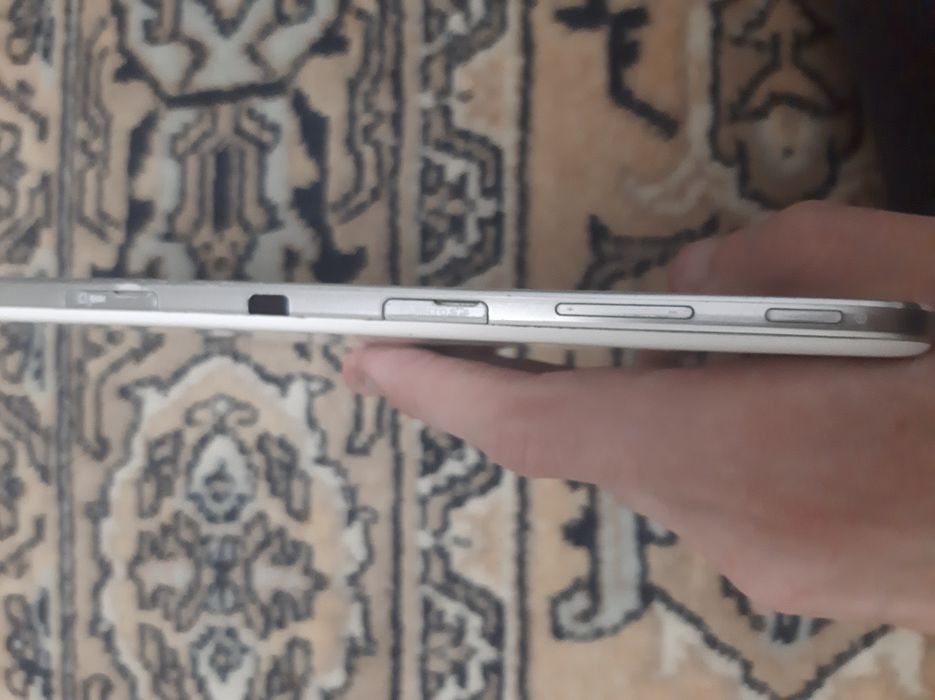 Продам  Samsung Galaxy Tab3 планшет