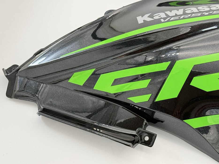 Kawasaki versys 650 bok boczek owiewka L P