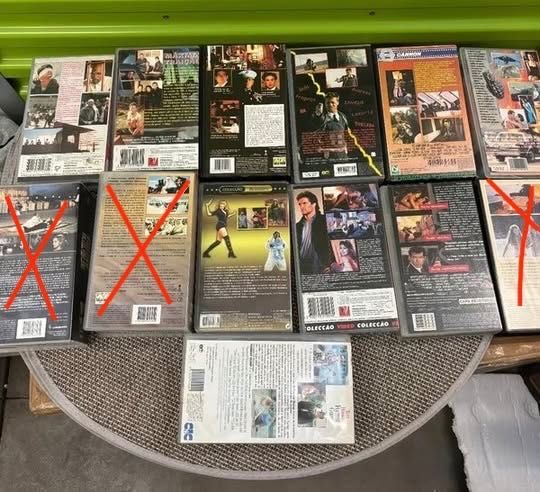 Filmes em VHS (vários géneros)
