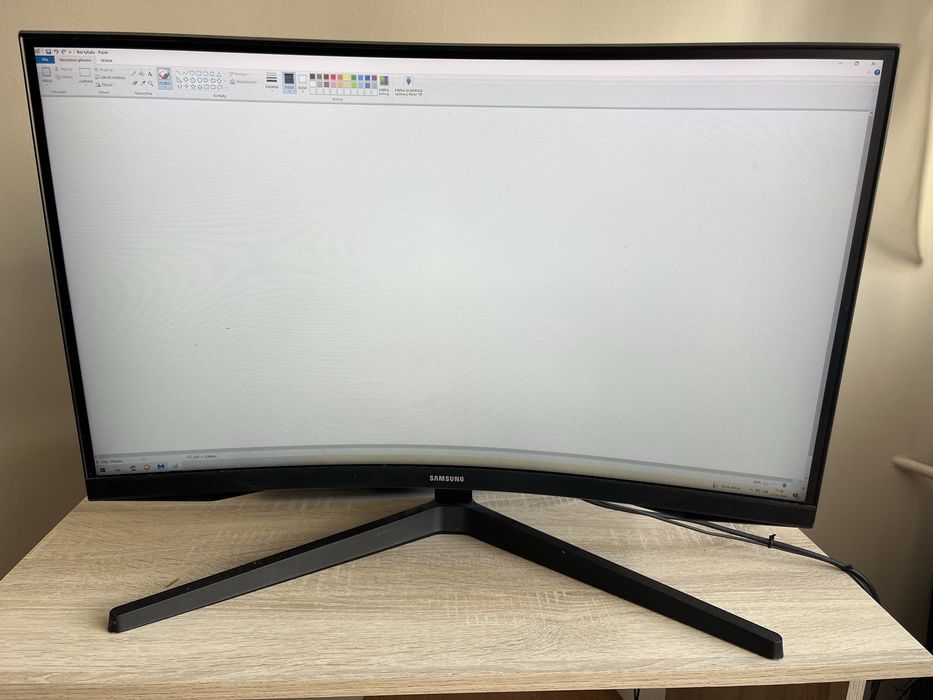 Monitor 27 cali uszkodzona matryca