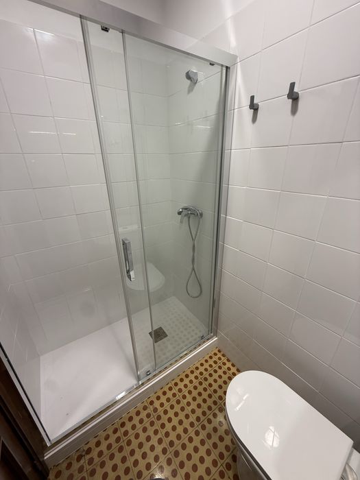 Aluguer quarto single em apartamento T5 - ultimo quarto