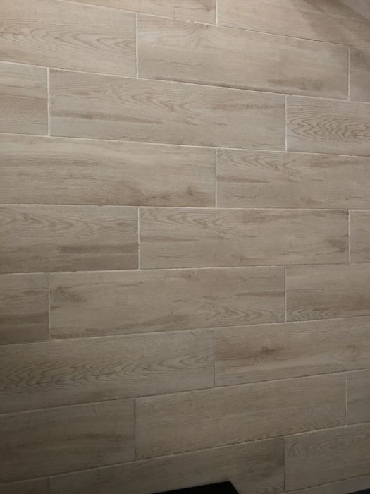 Плитка на підлогу