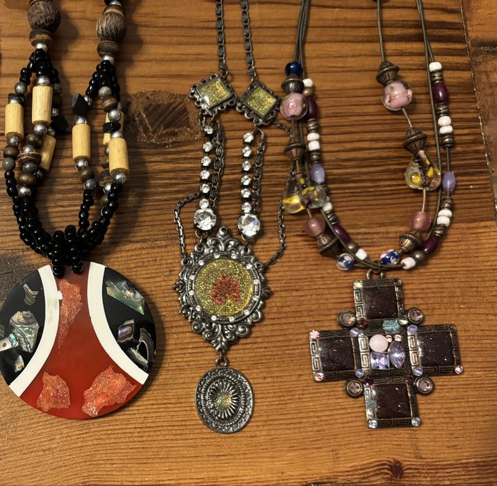 Lot of 8 Ethnic Jewelry Items: Necklaces and Bracelets