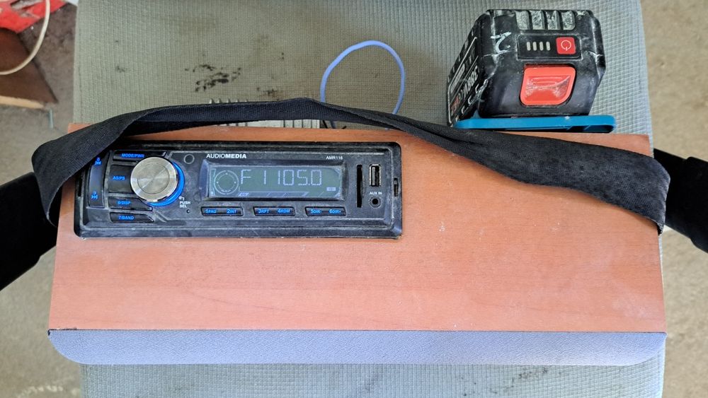 Radio budowlane na baterie Makita