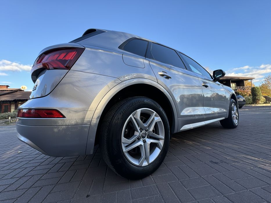 Продам Audi Q5