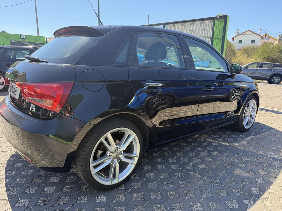 Audi A1 1.6Tdi 90cv Cx automatica