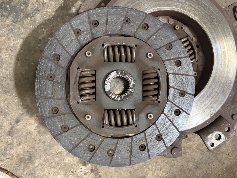 Dodge Challenger sprzęgło