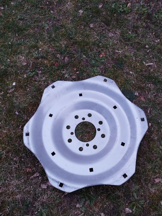 Sprzedam Nową gwiazdę/tarczę do tylnego koła Ursus C-330