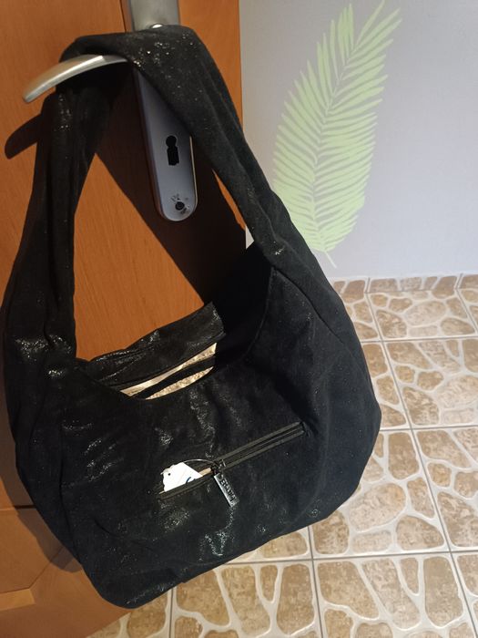 Elegancka torebka na ramię. Nowa Marka Eternel