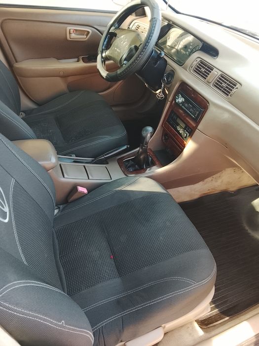 Продаю Toyota Camri