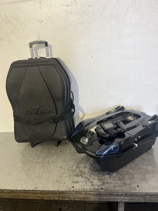 Lodka zanetowa botman leader gps akumulatory 4x  PO SERWISIE