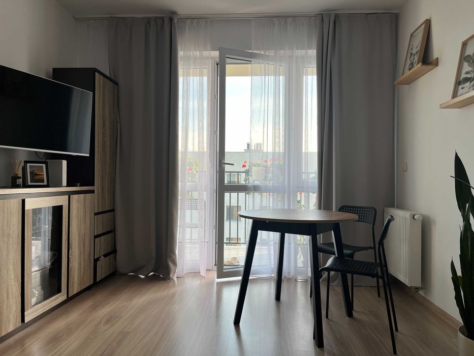 Kawalerka 27 m² | Strzeszewskiego | TV + internet | garaż