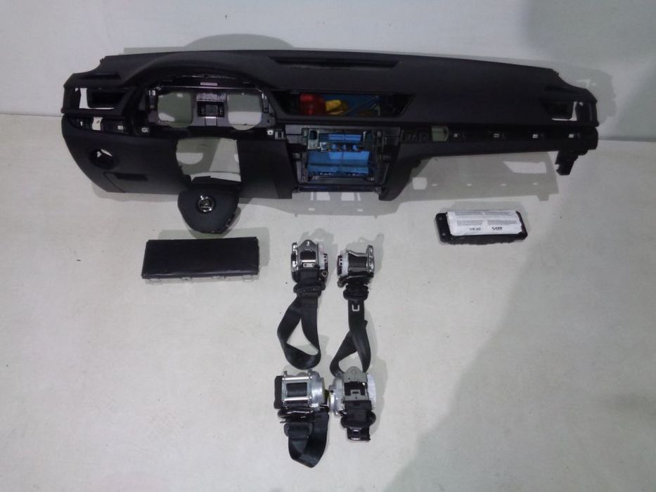 SKODA SUPERB III 3 DESKA PODUSZKI KONSOLA AIRBAG