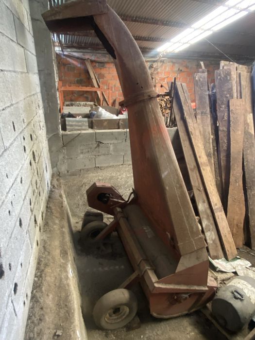 Maquina de fazer silagem de erva , ensiladeira erva