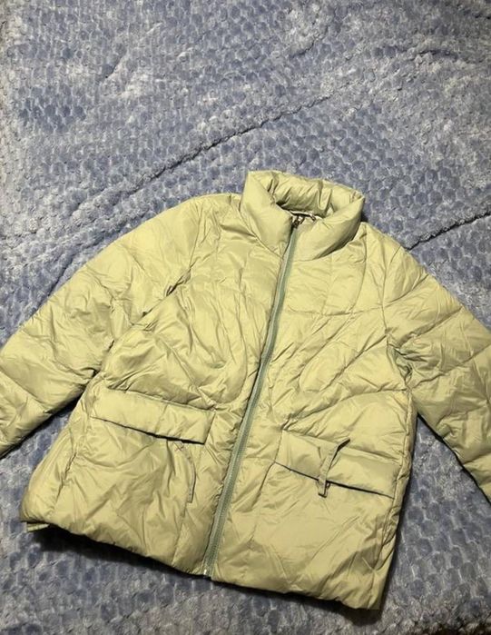 Курточка нова з біркою на весну