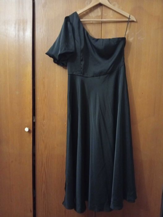 Атласна вечірня сукня 48 р, 450 грн
