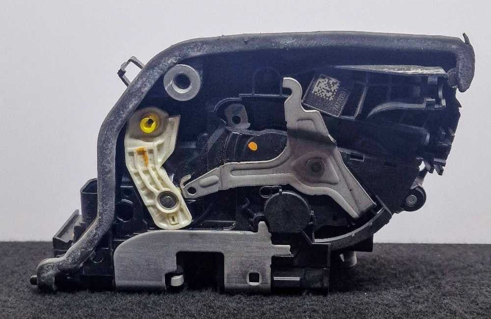Fechadura / Fecho Porta Trás Direito 747768903 - BMW 3