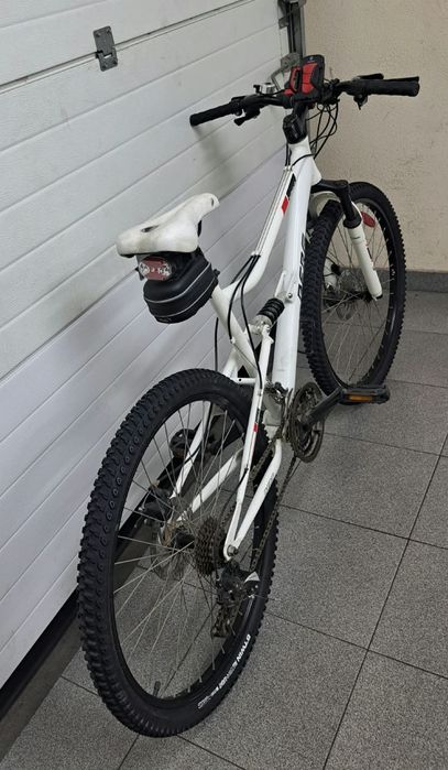Vende se Bicicleta Berg