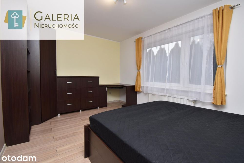 Nowsze budownictwo, ogródek, miejsce postojowe