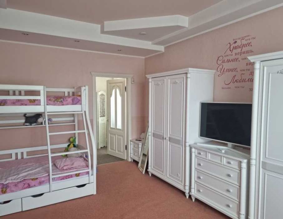 Продам шикарный капитальный дом на Клочко