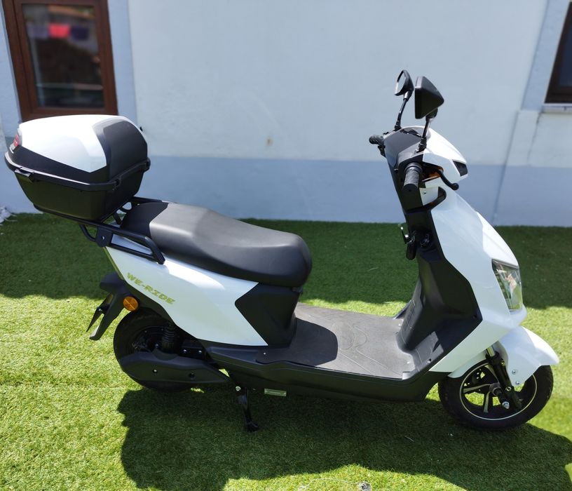 Scooter elétrica
